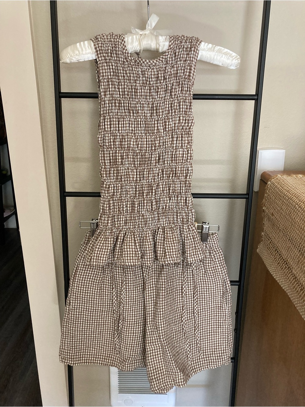 Linenfox Smocked Gingham Top – Neal Brown Gingham